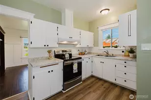 1922 4th St, Bremerton, WA 98337 - Photo 21