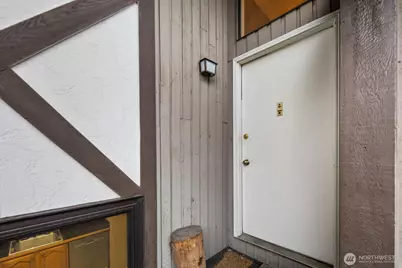 323 SW 112th Street #102, Seattle, WA 98146 - Photo 3
