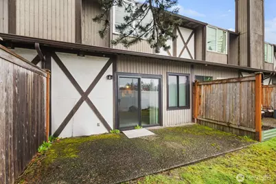 323 SW 112th Street #102, Seattle, WA 98146 - Photo 25