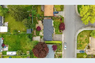 6208 Sycamore Place, Everett, WA 98203 - Photo 5
