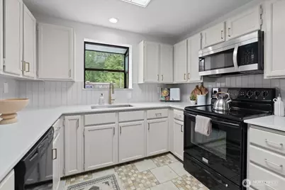 1340 NW Huckle Drive, Bremerton, WA 98311 - Photo 11