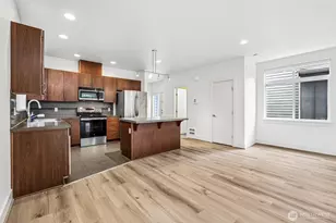 8128 Wolcott Ave S, Seattle, WA 98118 - Photo 3