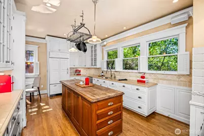 2218 E Prospect Street, Seattle, WA 98112 - Photo 13