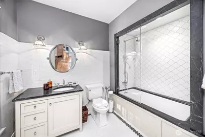 2218 E Prospect Street, Seattle, WA 98112 - Photo 25