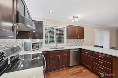 910 135th Street SW, Everett, WA 98204 - Photo 11