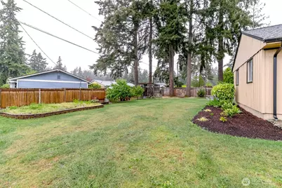 8223 Sherwood Forest Street SW, Lakewood, WA 98498 - Photo 31