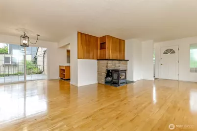 8223 Sherwood Forest Street SW, Lakewood, WA 98498 - Photo 15