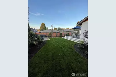 1819 7th Street W, Kirkland, WA 98033 - Photo 9
