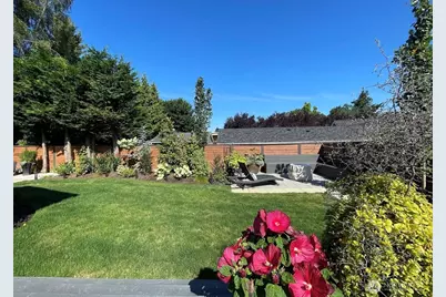 1819 7th Street W, Kirkland, WA 98033 - Photo 11