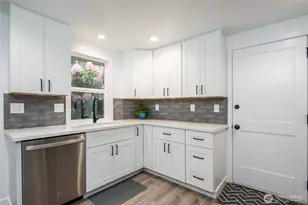 3418 NE 156th St, Lake Forest Park, WA 98155 - Photo 13