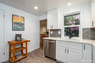 3418 NE 156th St, Lake Forest Park, WA 98155 - Photo 11