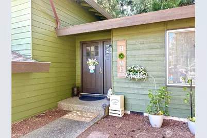8210 University Point Circle NE, Bremerton, WA 98311 - Photo 3