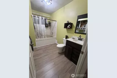 8210 University Point Circle NE, Bremerton, WA 98311 - Photo 13