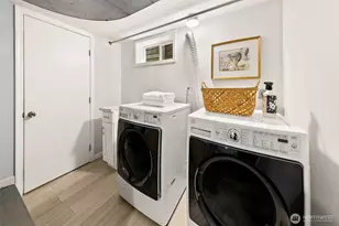 954 19th Ave E, Seattle, WA 98112 - Photo 21