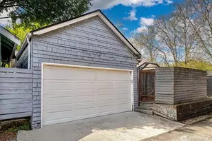 954 19th Ave E, Seattle, WA 98112 - Photo 33