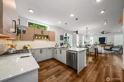 114 NE 180th Street #D, Shoreline, WA 98155 - Photo 9
