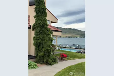 100 Lake Chelan Shores Drive #8-5, Chelan, WA 98816 - Photo 1