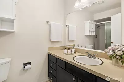2858 32nd Avenue W #106, Seattle, WA 98199 - Photo 15