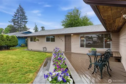 5302 93rd Place NE, Marysville, WA 98270 - Photo 3