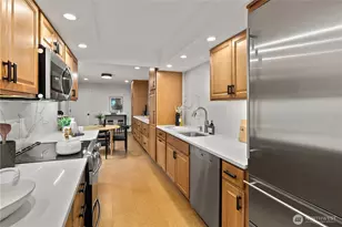 14225 NE 2nd Pl, Bellevue, WA 98007 - Photo 11