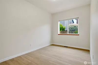460 Ilwaco Avenue NE, Renton, WA 98059 - Photo 11