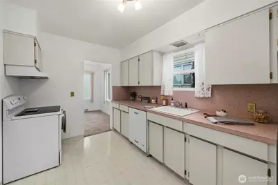 1555 High Avenue, Bremerton, WA 98337 - Photo 15