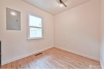 512 S 35th Street, Tacoma, WA 98418 - Photo 29