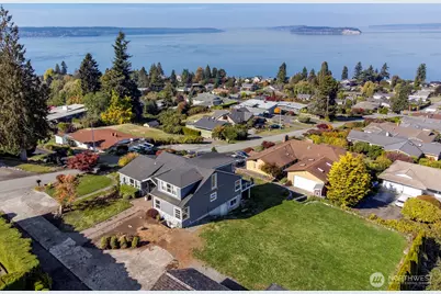 5037 33rd Avenue W, Everett, WA 98203 - Photo 5