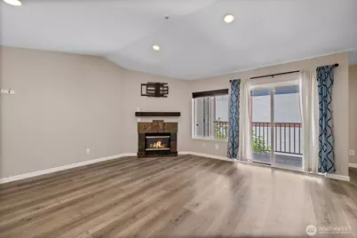 14819 29th Avenue W #L304, Lynnwood, WA 98087 - Photo 5