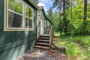 1376 Silver Lake Rd, Oak Harbor, WA 98277 - Photo 1