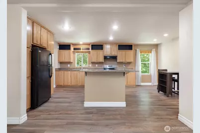 1376 Silver Lake Road, Oak Harbor, WA 98277 - Photo 5
