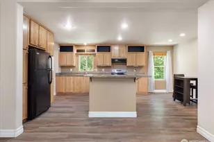 1376 Silver Lake Rd, Oak Harbor, WA 98277 - Photo 5