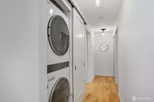 500 Aloha St, Seattle, WA 98109 - Photo 35