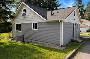866 NW Karkainen Ln, Poulsbo, WA 98370 - Photo 35