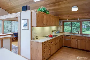470 Bonanza Dr, Lopez Island, WA 98261 - Photo 13
