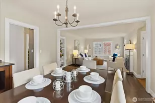 1020 NE 100th St, Seattle, WA 98125 - Photo 9