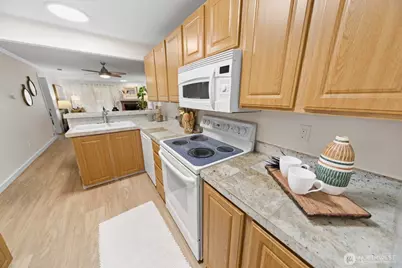 12636 100th Lane NE #F126, Kirkland, WA 98034 - Photo 9