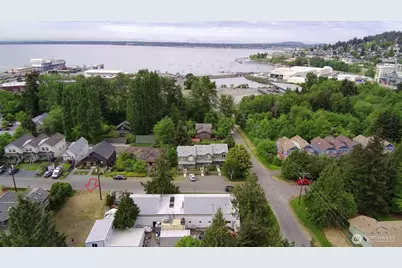 452 Donovan Avenue, Bellingham, WA 98225 - Photo 1