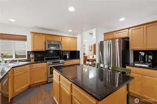 5208 NE 8th Ct, Renton, WA 98059 - Photo 9