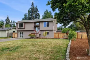 2233 NW Clinton Ave, Poulsbo, WA 98370 - Photo 1