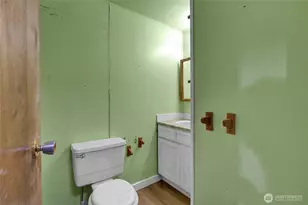 2240 W Broadway Ave, Moses Lake, WA 98837 - Photo 33
