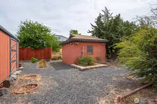 618 1st Ave NE, Soap Lake, WA 98848 - Photo 9