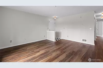 1931 23rd Place NE #202, Issaquah, WA 98029 - Photo 5