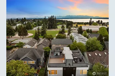 9043 C Mary Avenue NW, Seattle, WA 98117 - Photo 25