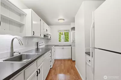 19811 3rd Avenue NE #B27, Poulsbo, WA 98370 - Photo 5