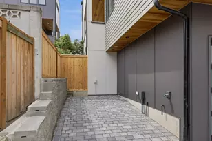 1411 B N 48th St, Seattle, WA 98103 - Photo 35