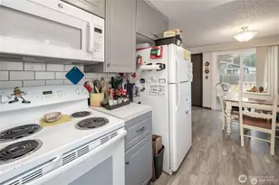 1205 130th St S, Tacoma, WA 98444 - Photo 9