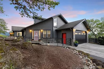 72 Bluff Road, Kelso, WA 98626 - Photo 1