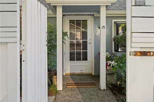 5637 Beach Dr SW, Seattle, WA 98136 - Photo 9