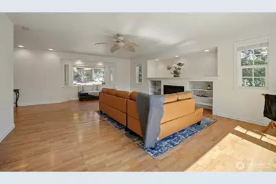 2113 Snyder Avenue, Bremerton, WA 98312 - Photo 5